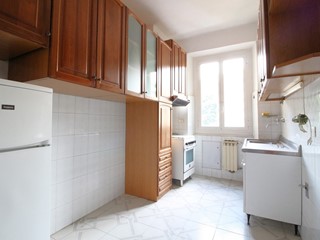 Appartamento in Vendita a Genova, 79'000&euro;, 90 m²