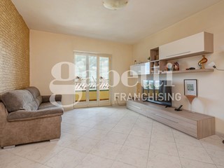 Quadrilocale in Vendita a Marano di Napoli, 175'000&euro;, 100 m²