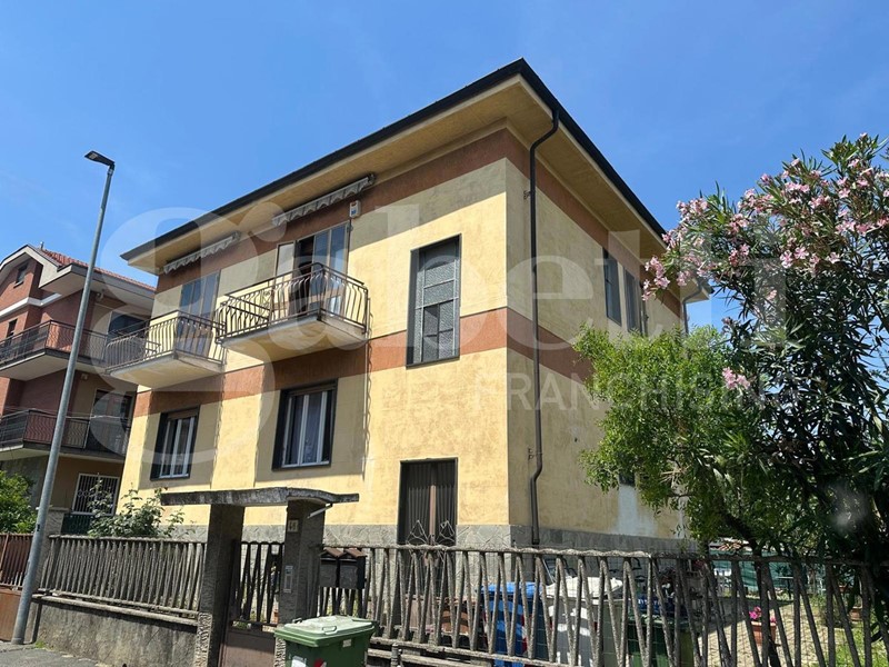Quadrilocale in Vendita a Collegno, 229'000&euro;, 120 m²