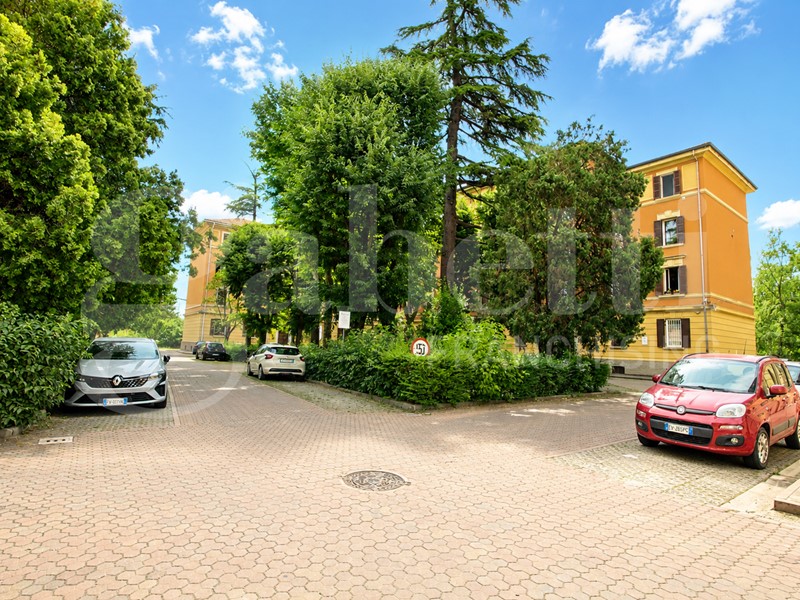 Trilocale in Vendita a Bologna, 169'000&euro;, 70 m², arredato