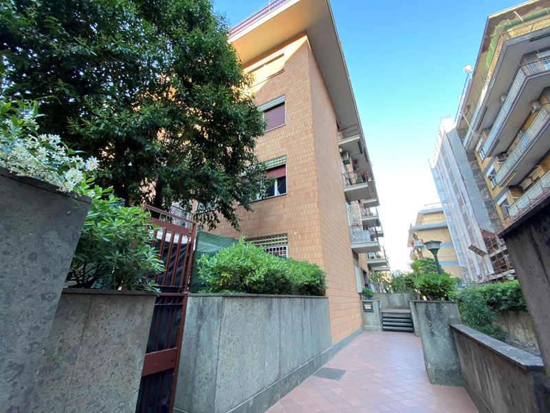 Bilocale in Affitto a Roma, 900&euro;, 80 m²