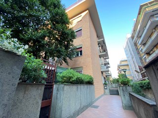 Bilocale in Affitto a Roma, 900&euro;, 80 m²