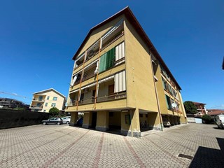 Appartamento in Vendita a Ciriè, 89'900&euro;, 90 m²