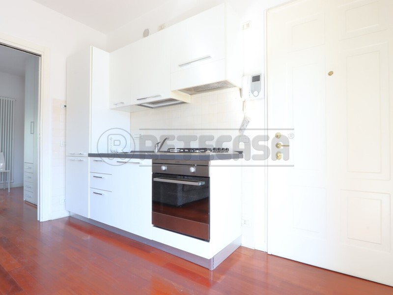 Trilocale in Affitto a Creazzo, 630&euro;, , arredato, con Box