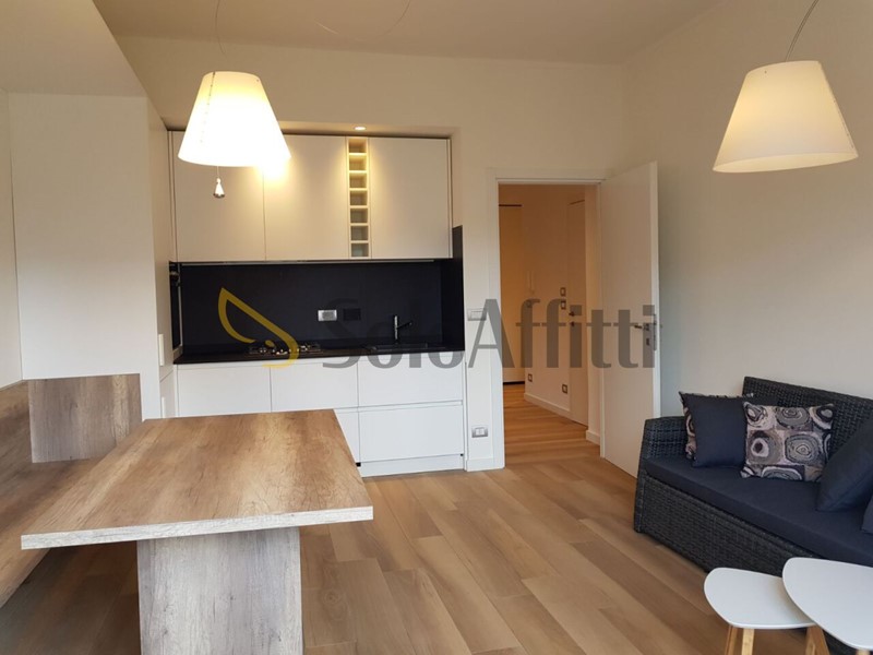 Trilocale in Affitto a Torino, zona Valentino, 1'300&euro;, 75 m², arredato