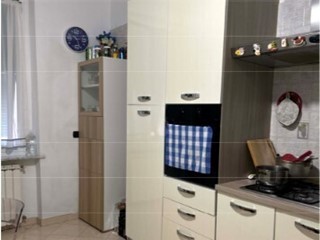 Appartamento in Vendita a Genova, 84'000&euro;, 91 m²