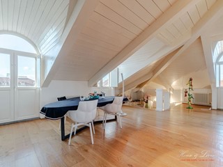 Appartamento in Affitto a Torino, 2'500&euro;, 175 m²