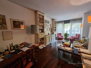 Appartamento in Vendita a Torino, 410'000&euro;, 170 m²