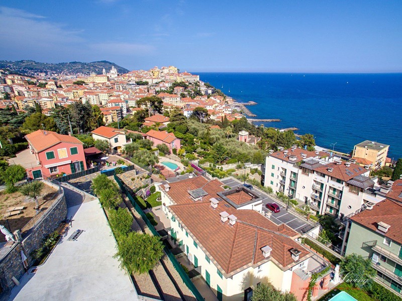 Trilocale in Vendita a Imperia, 320'000&euro;, 72 m²