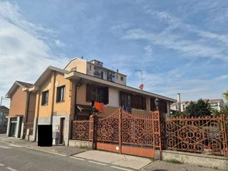 Trilocale in Vendita a Settimo Torinese, 57'750&euro;, 67 m²