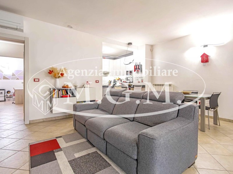 Appartamento in Vendita a Pontedera, zona Gello, 220'000&euro;, 124 m², arredato, con Box