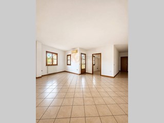 Quadrilocale in Vendita a Sassari, 135'000&euro;, 117 m²