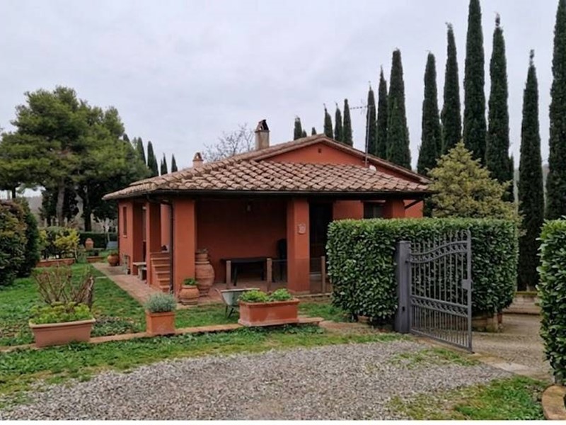 Appartamento in Vendita a Scansano, 75'000&euro;, 100 m²