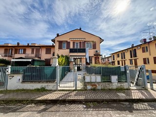 Bilocale in Vendita a Valsamoggia, 120'000&euro;, 68 m²