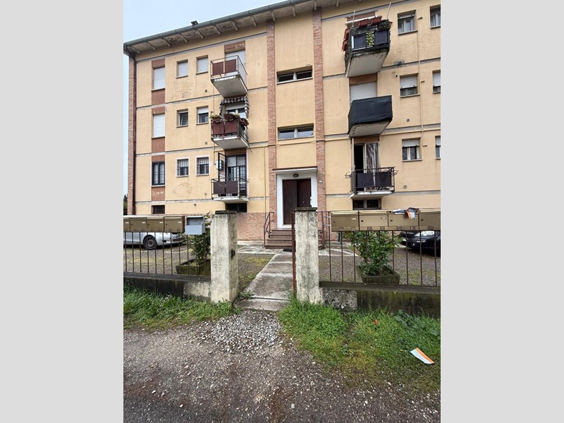 Trilocale in Vendita a Castelfranco Emilia, 105'000&euro;, 100 m²