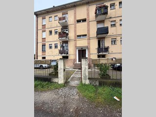 Trilocale in Vendita a Castelfranco Emilia, 105'000&euro;, 100 m²