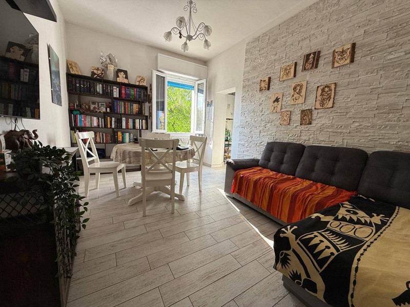 Trilocale in Vendita a Modena, 145'000&euro;, 115 m²
