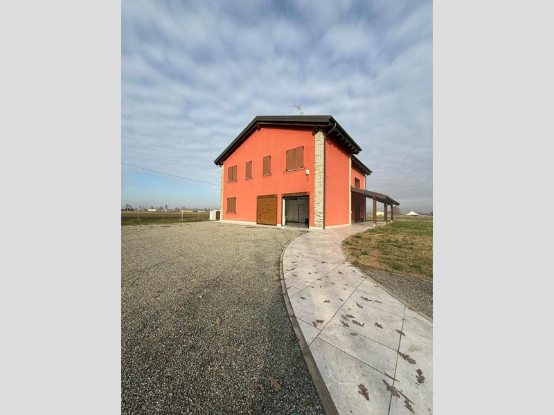 Appartamento in Vendita a Castelfranco Emilia, 400'000&euro;, 700 m²