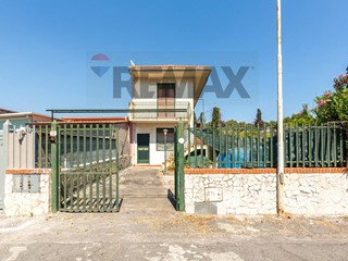 Bilocale in Vendita a Catania, 28'000&euro;, 47 m²