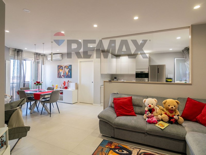 Trilocale in Vendita a Misterbianco, 135'000&euro;, 93 m²