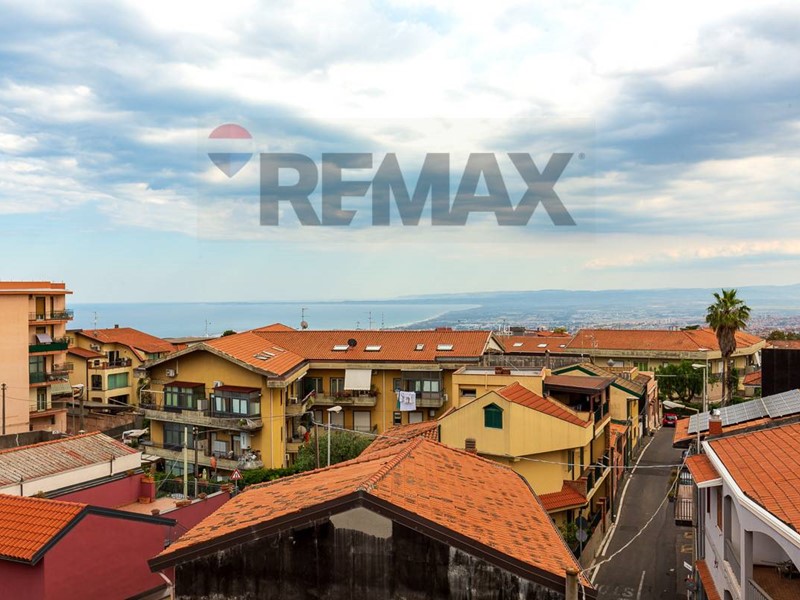 Trilocale in Vendita a Gravina di Catania, 89'000&euro;, 111 m²
