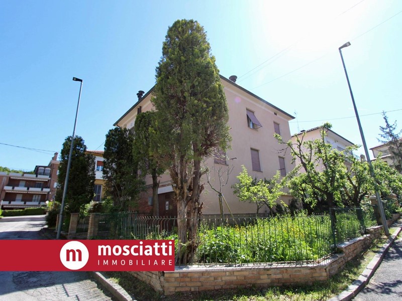 Appartamento in Vendita a Matelica, 134'000&euro;, 100 m²