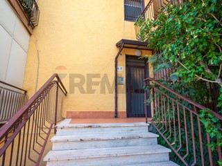 Bilocale in Vendita a Giardini Naxos, 77'000&euro;, 67 m²
