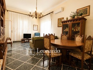 Appartamento in Vendita a Viareggio, 490'000&euro;, 370 m²