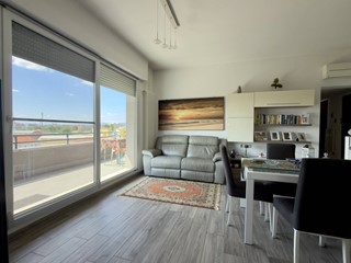 Trilocale in Vendita a Monza, 299'000&euro;, 116 m²