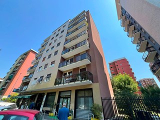 Bilocale in Vendita a Cinisello Balsamo, 159'000&euro;, 59 m²
