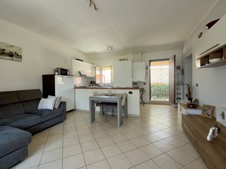 Bilocale in Vendita a Cinisello Balsamo, 140'000&euro;, 74 m²