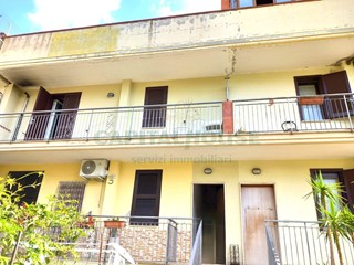Trilocale in Vendita a Sirignano, 109'000&euro;, 81 m²