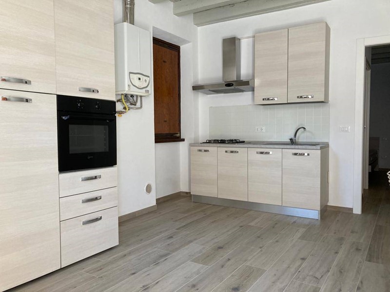 Bilocale in Affitto a Mantova, 50 m²