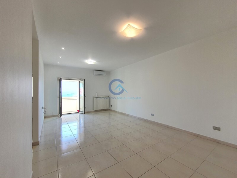 Trilocale in Affitto a Catanzaro, zona Centro storico, 500&euro;, 115 m²