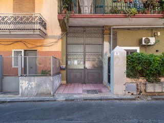 Appartamento in Affitto a Catania, 500&euro;, 90 m², con Box