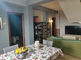 Appartamento in Vendita a Aci Sant'Antonio, zona Lavina, 156'000&euro;, 160 m²