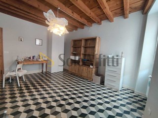 Quadrilocale in Affitto a Brescia, zona Borgo Trento, 1'200&euro;, 100 m², arredato