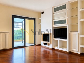 Trilocale in Affitto a Catanzaro, zona Rione De Filippis, 600&euro;, 100 m², con Box