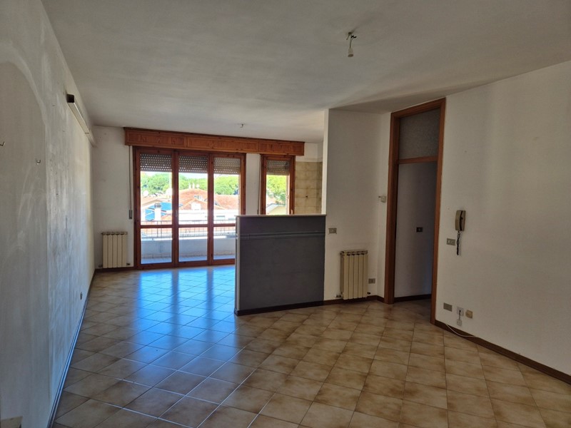Quadrilocale in Vendita a Riccione, 245'000&euro;, 85 m², con Box