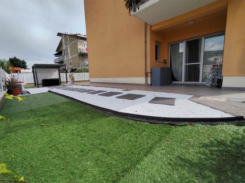 Quadrilocale in Vendita a Castelnuovo Magra, 285'000&euro;, 85 m², arredato