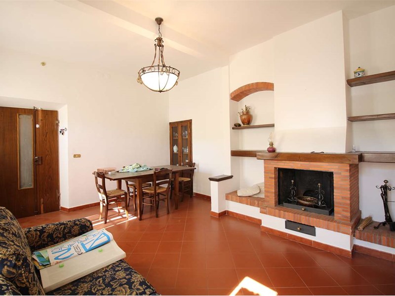 Appartamento in Vendita a Buti, 130'000&euro;, 149 m²
