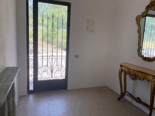 Quadrilocale in Vendita a Pescaglia, zona Piegaio, 105'000&euro;, 82 m²