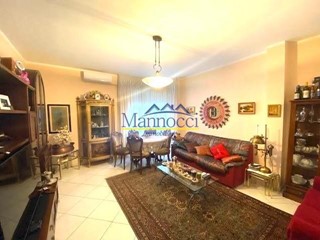 Quadrilocale in Vendita a Cascina, 185'000&euro;, 100 m², arredato, con Box