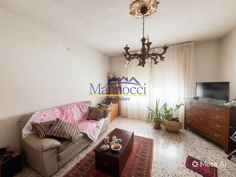 Quadrilocale in Vendita a Cascina, 160'000&euro;, 100 m², con Box
