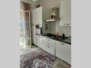 Appartamento in Vendita a Aulla, 75'000&euro;, 70 m², arredato
