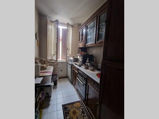 Quadrilocale in Vendita a Camaiore, zona Lido di Camaiore, 240'000&euro;, 90 m², arredato