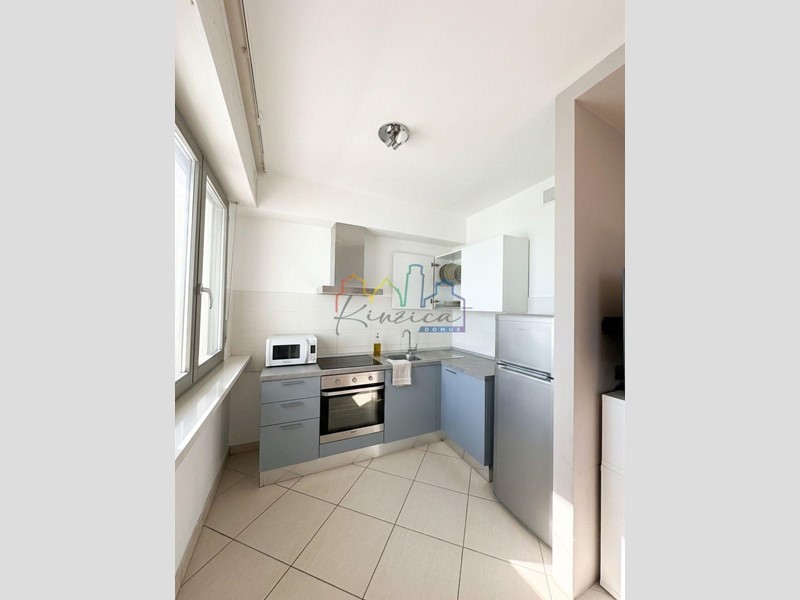 Monolocale in Vendita a Pisa, 160'000&euro;, 35 m², arredato, con Box