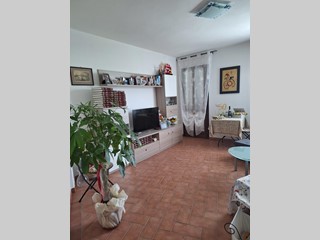 Trilocale in Vendita a Peccioli, 140'000&euro;, 80 m², arredato