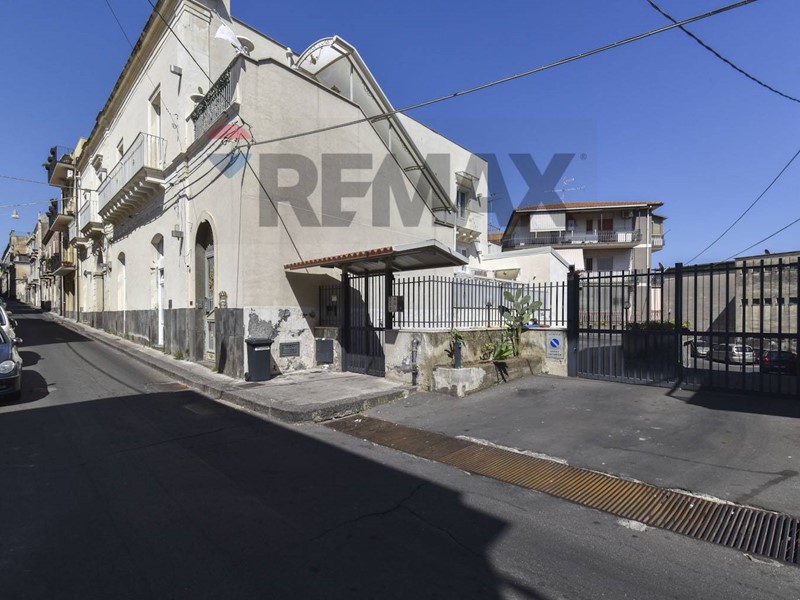 Trilocale in Vendita a Acireale, 79'000&euro;, 72 m²