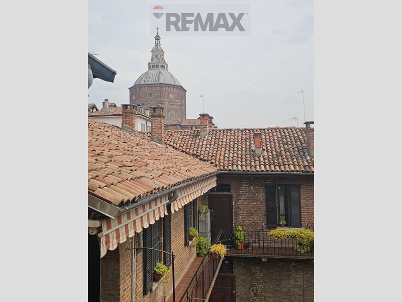 Bilocale in Affitto a Pavia, 730&euro;, 76 m²